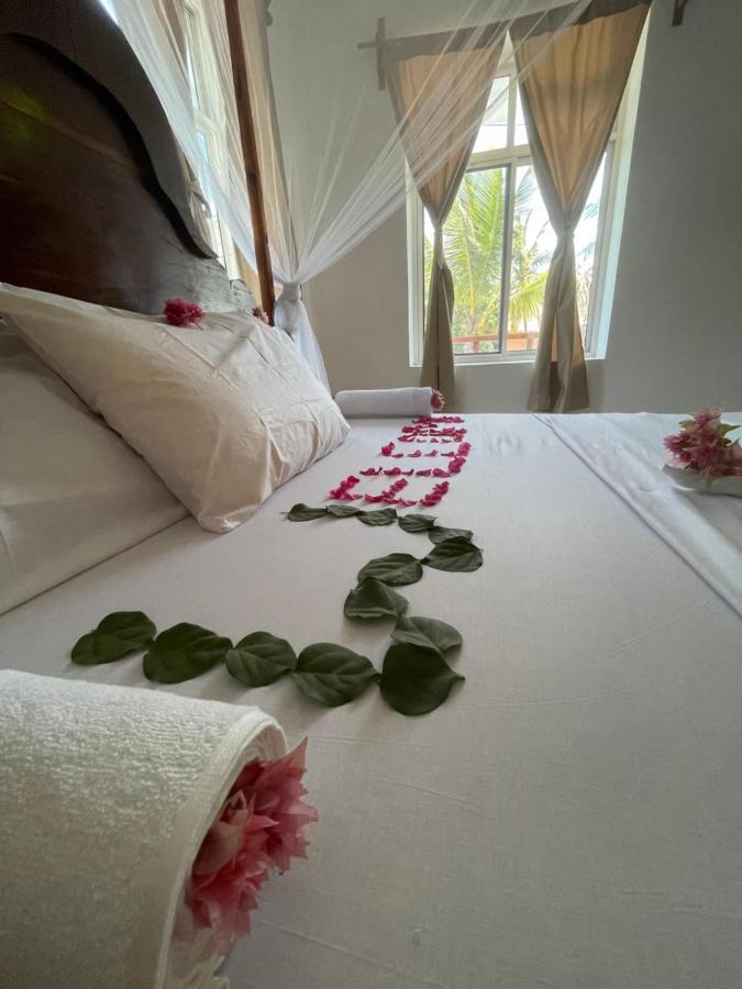 Garden Dreams Hotel Нунгви Экстерьер фото