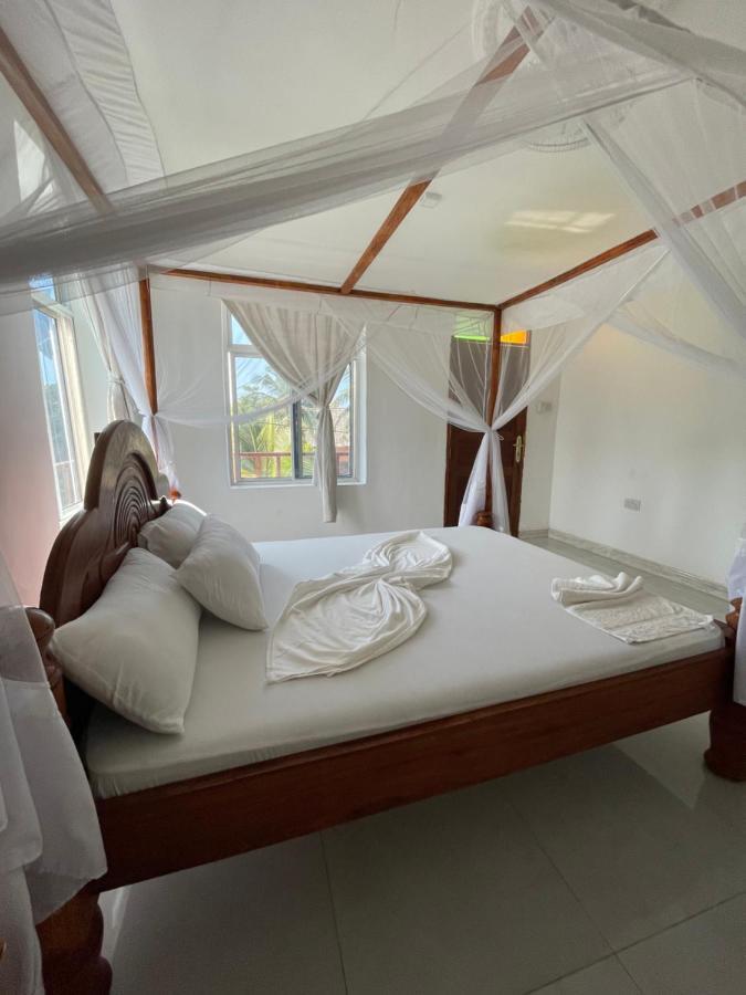 Garden Dreams Hotel Нунгви Экстерьер фото